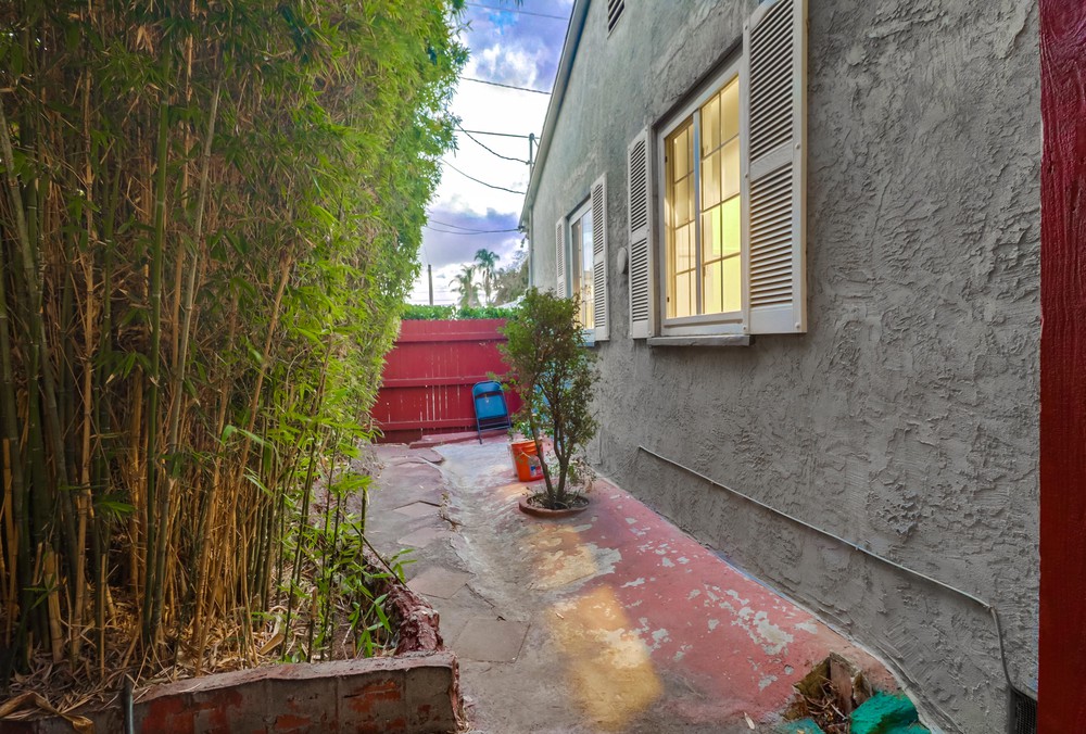 Virtual tour photo 17 of 81 for 4856 Date St
