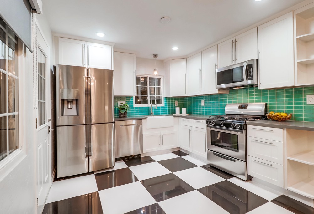 Virtual tour photo 33 of 81 for 4856 Date St