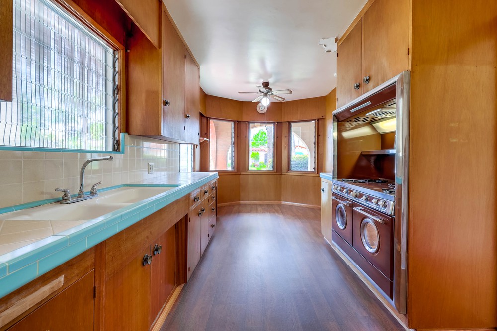 Virtual tour photo 21 of 41 for 4857 Edgeware Rd