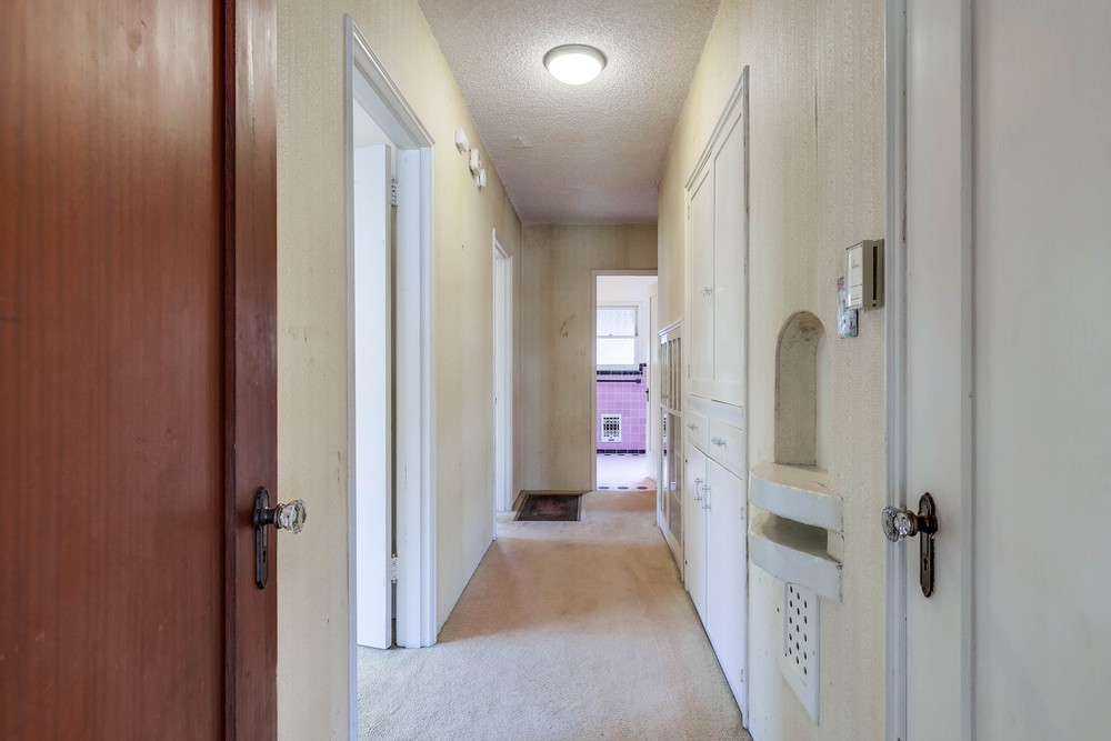 Virtual tour photo 22 of 41 for 4857 Edgeware Rd