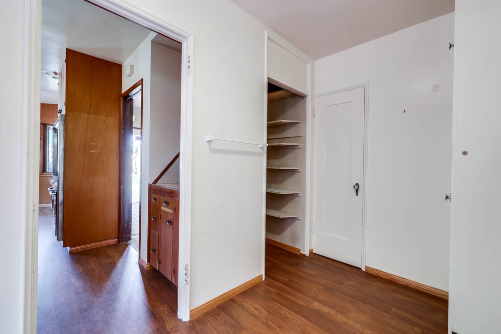 Virtual tour photo 33 of 41 for 4857 Edgeware Rd