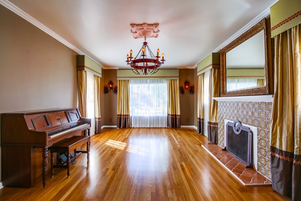 Virtual tour photo 5 of 69 for 4857 Marlborough Dr