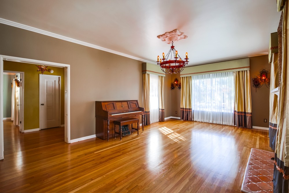 Virtual tour photo 6 of 69 for 4857 Marlborough Dr