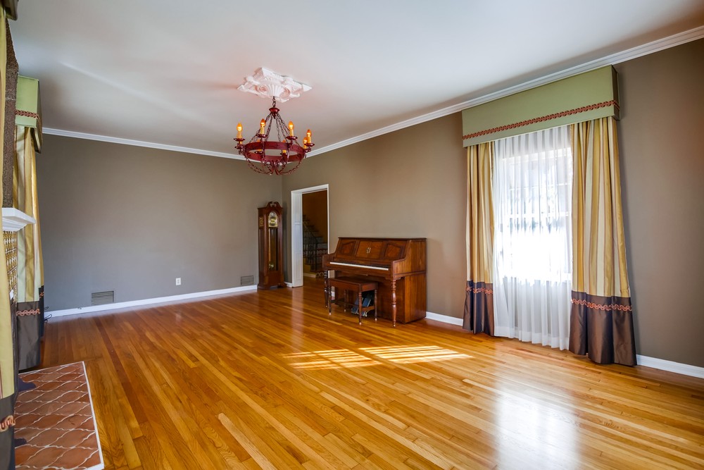 Virtual tour photo 7 of 69 for 4857 Marlborough Dr