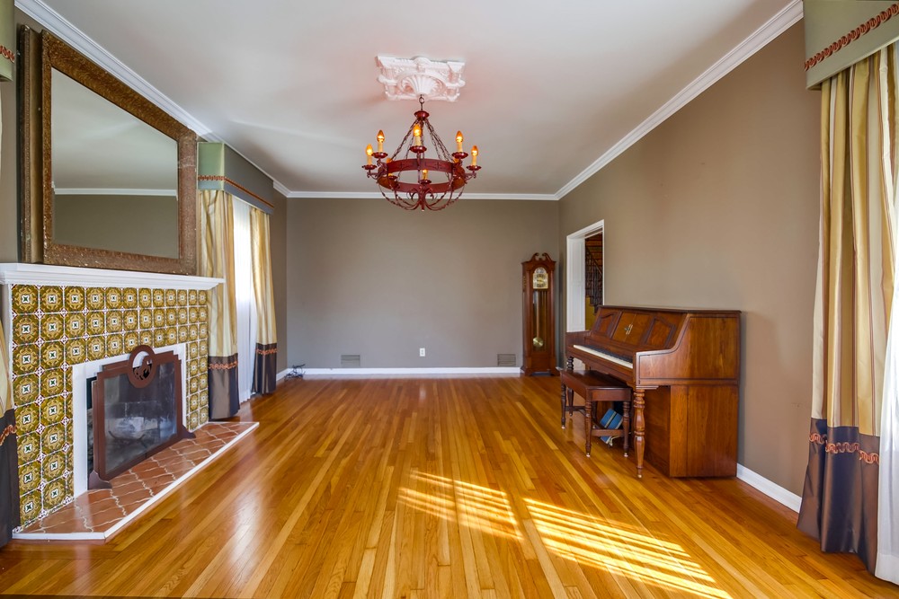 Virtual tour photo 9 of 69 for 4857 Marlborough Dr