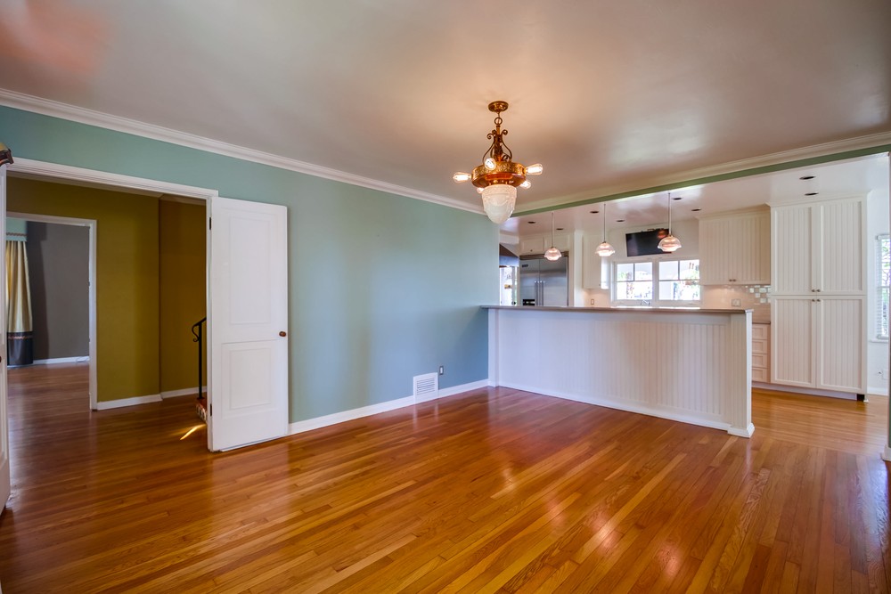 Virtual tour photo 11 of 69 for 4857 Marlborough Dr