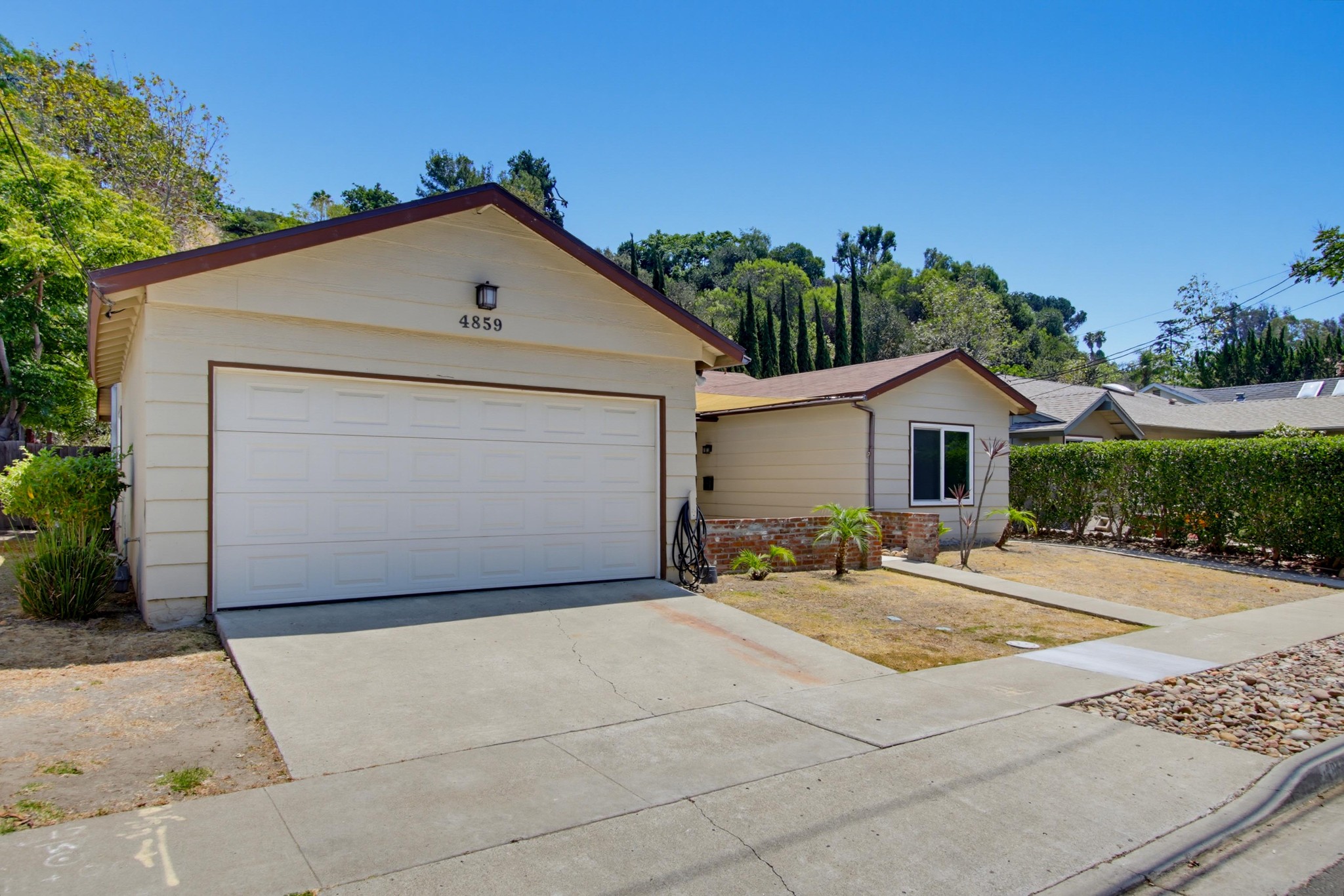 Virtual tour photo 4 of 54 for 4859 Campanile Dr