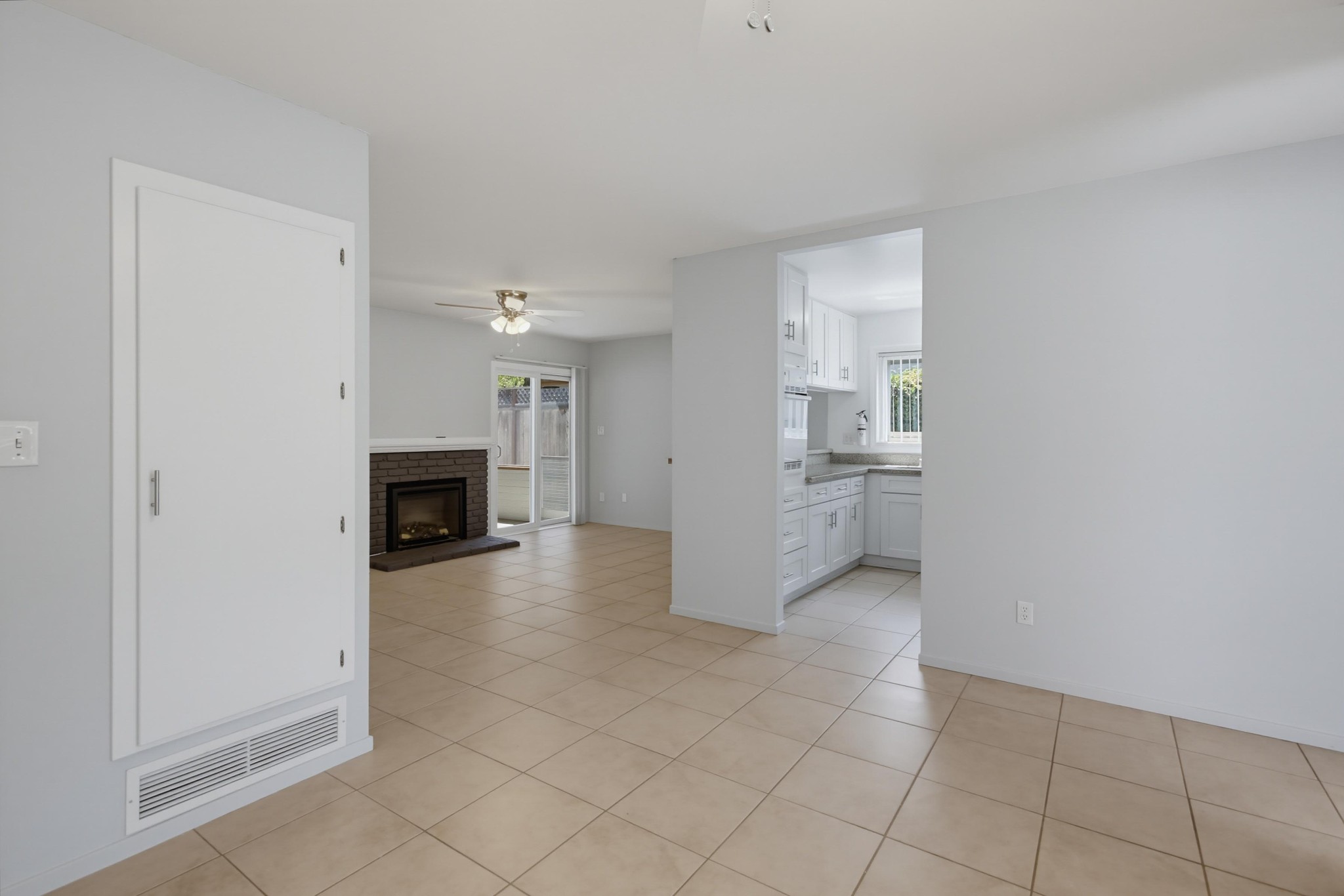 Virtual tour photo 19 of 54 for 4859 Campanile Dr