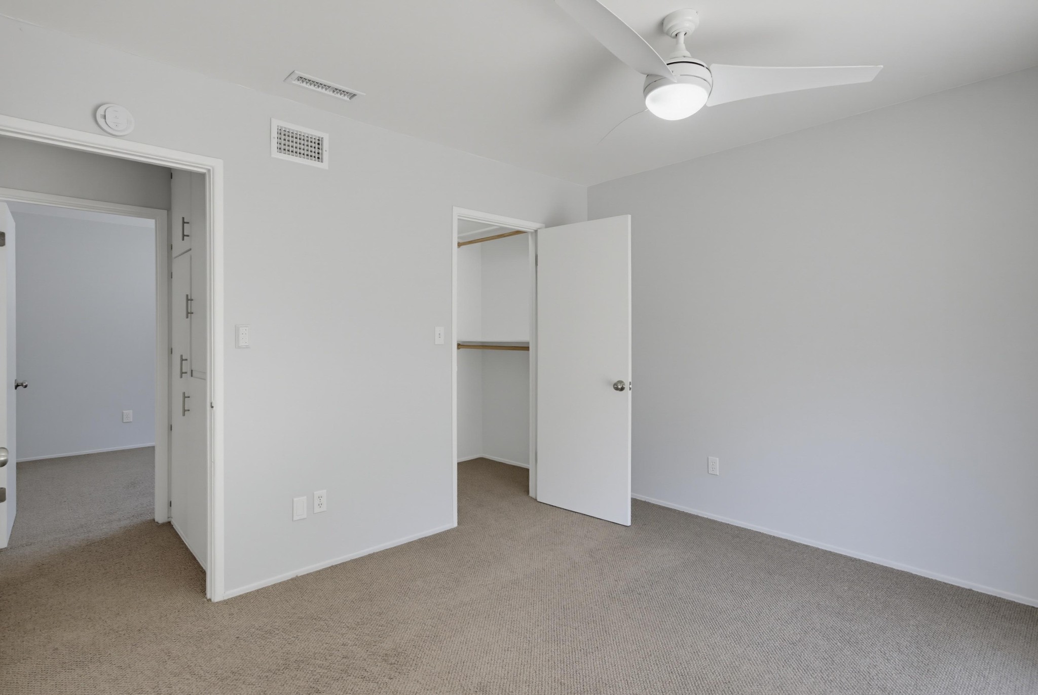 Virtual tour photo 32 of 54 for 4859 Campanile Dr