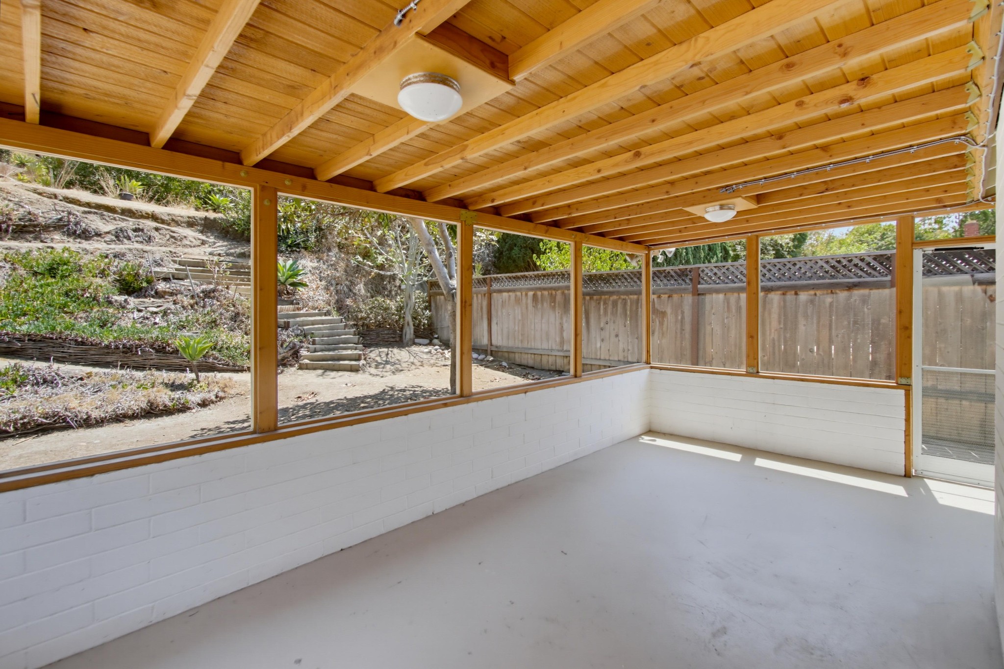 Virtual tour photo 43 of 54 for 4859 Campanile Dr