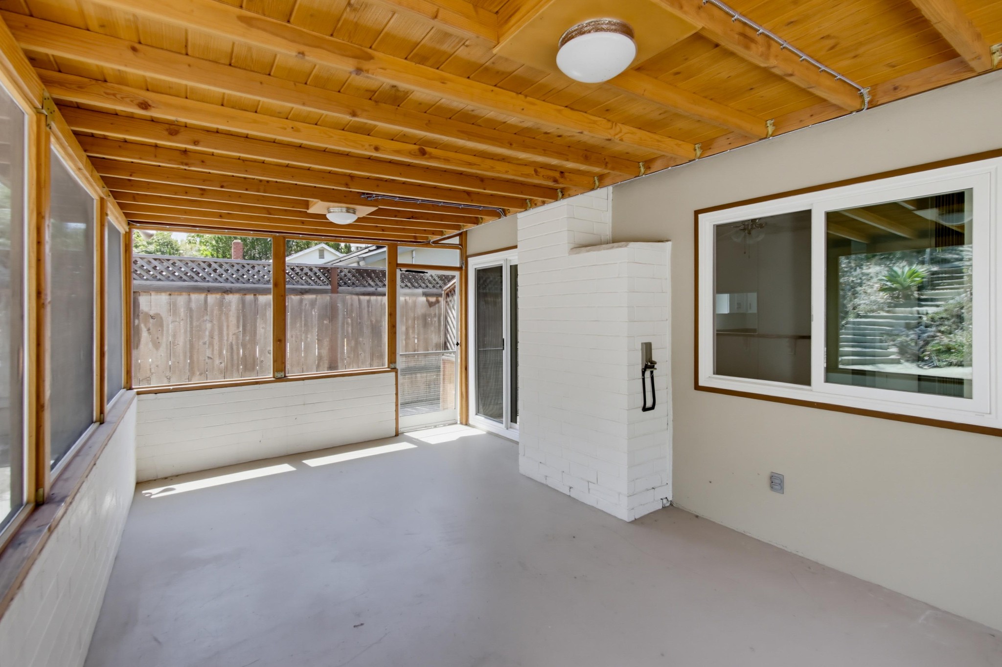 Virtual tour photo 44 of 54 for 4859 Campanile Dr