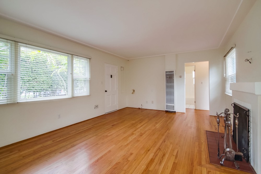 Virtual tour photo 16 of 45 for 4859 Long Branch Ave