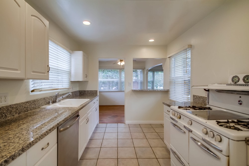 Virtual tour photo 27 of 45 for 4859 Long Branch Ave