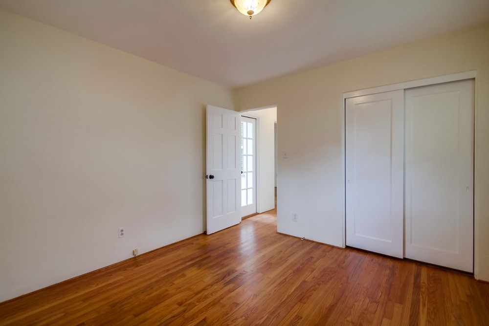 Virtual tour photo 34 of 45 for 4859 Long Branch Ave