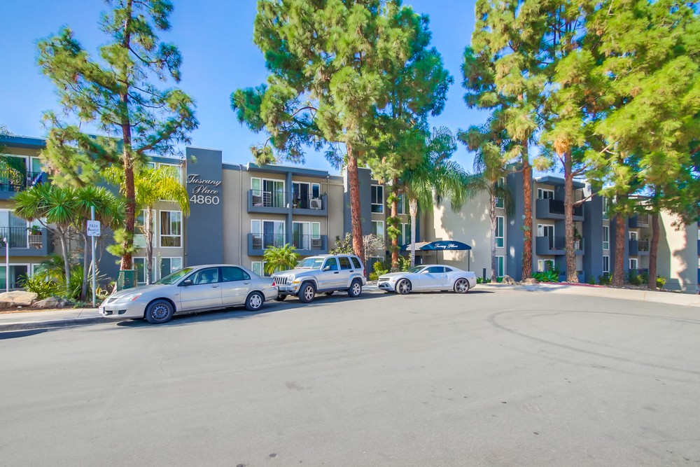Virtual tour photo 1 of 27 for 4860 Rolando Ct