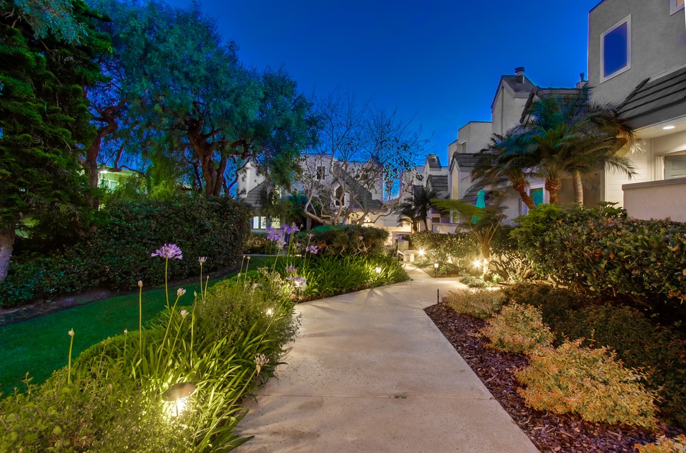 Virtual tour photo 3 of 47 for 4863 Orchard Ave