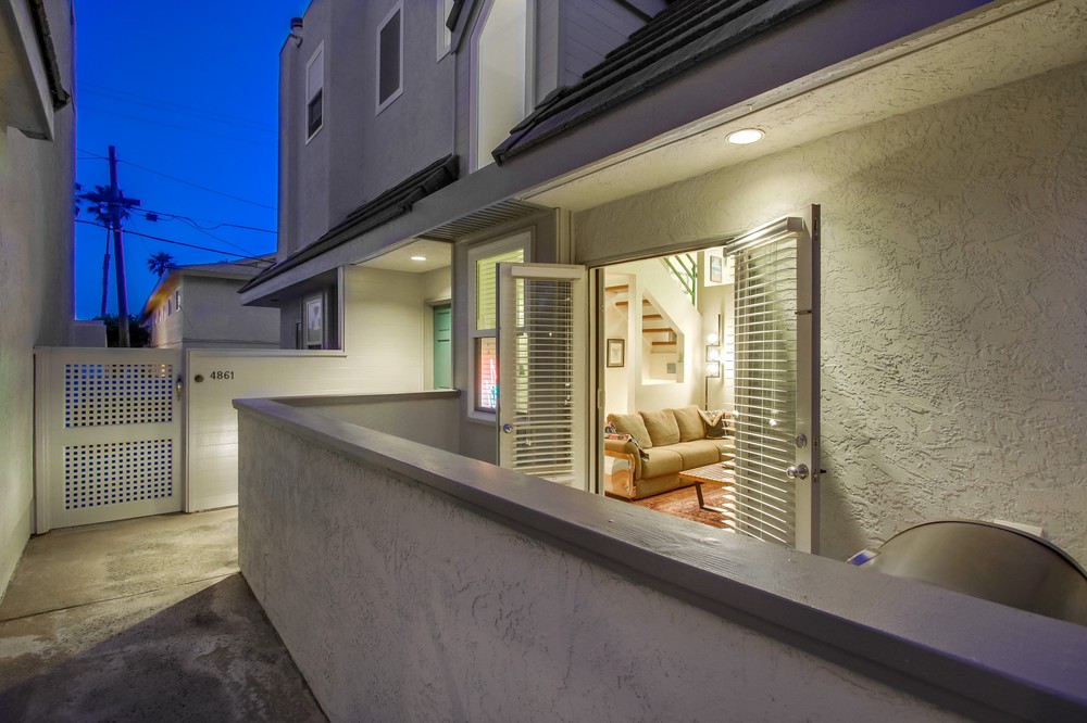 Virtual tour photo 4 of 47 for 4863 Orchard Ave