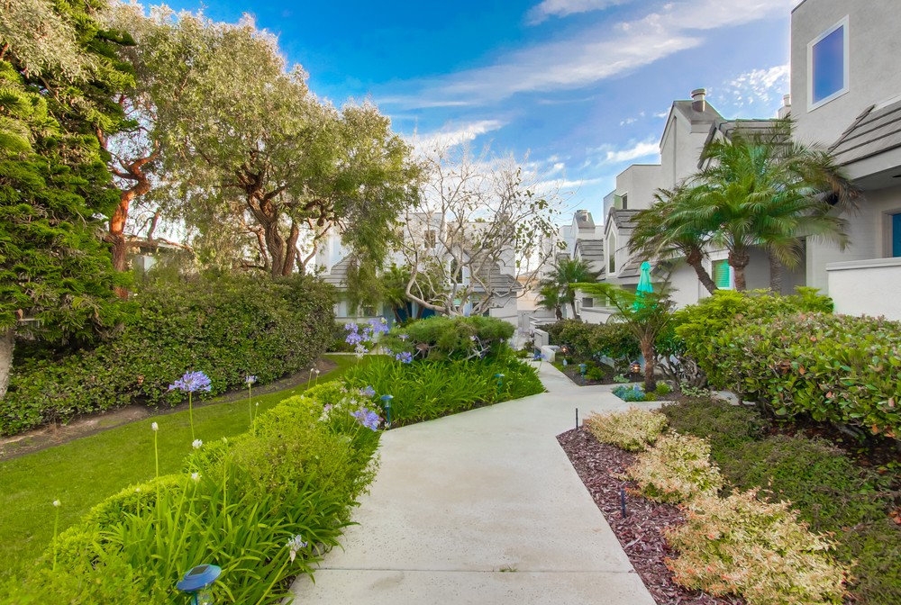 Virtual tour photo 40 of 47 for 4863 Orchard Ave