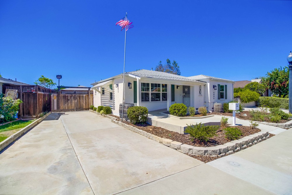 Virtual tour photo 5 of 36 for 4866 Lorraine Dr