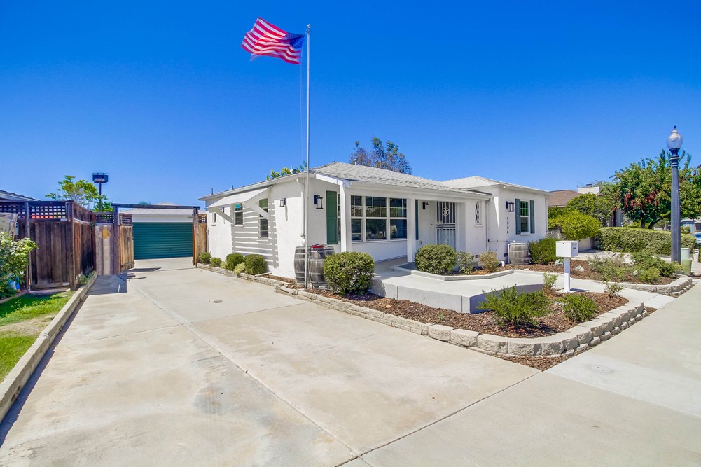 Virtual tour photo 6 of 36 for 4866 Lorraine Dr
