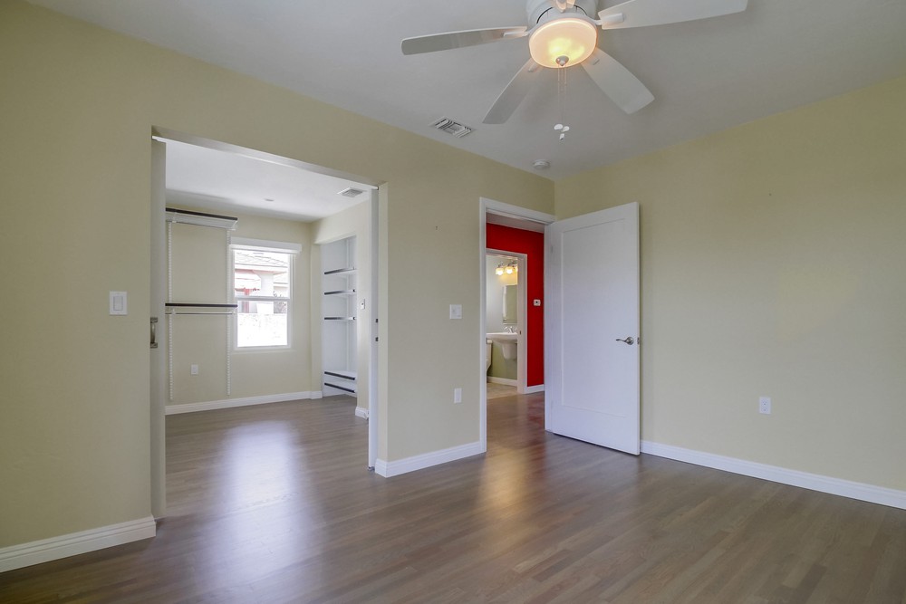 Virtual tour photo 22 of 36 for 4866 Lorraine Dr