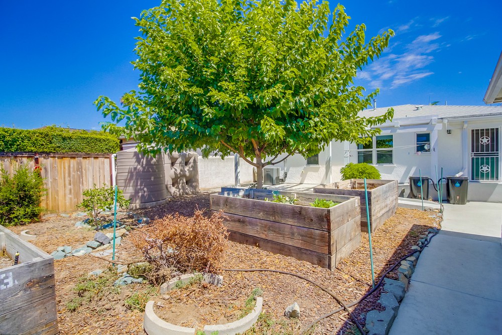 Virtual tour photo 34 of 36 for 4866 Lorraine Dr