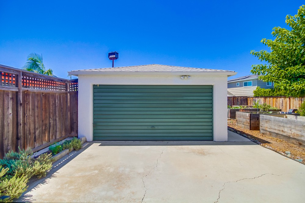 Virtual tour photo 35 of 36 for 4866 Lorraine Dr