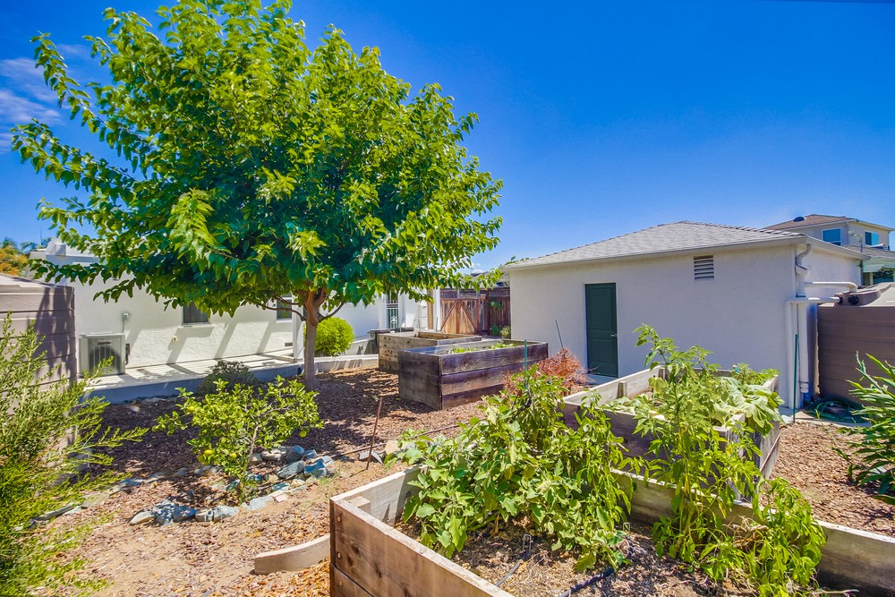 Virtual tour photo 36 of 36 for 4866 Lorraine Dr