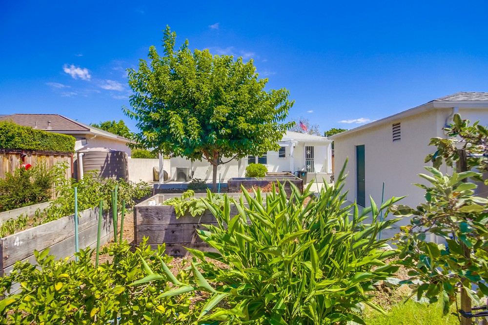 4866 Lorraine Dr Rancho Photos