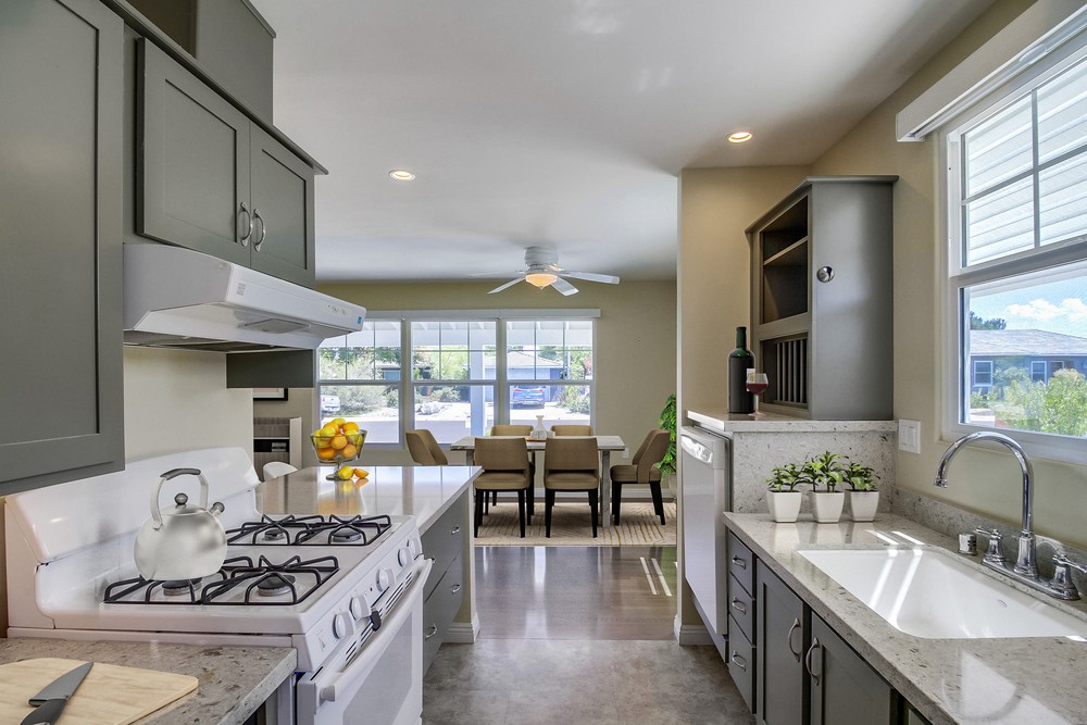 Virtual tour photo 12 of 36 for 4866 Lorraine Dr