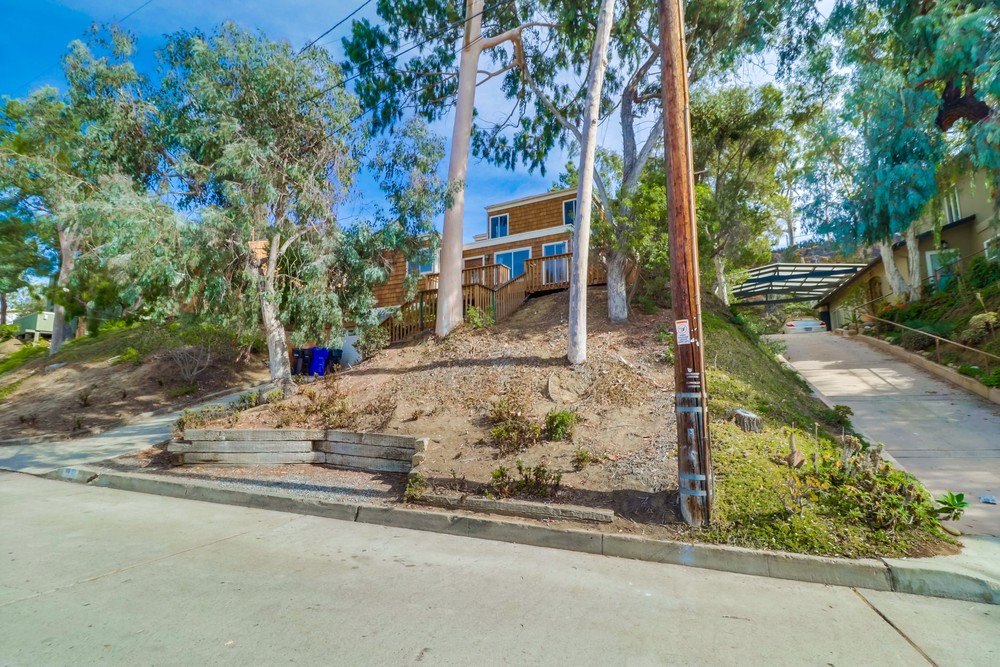 Virtual tour photo 1 of 42 for 4867 Academy St