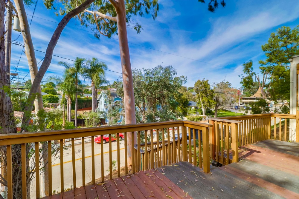 Virtual tour photo 8 of 42 for 4867 Academy St