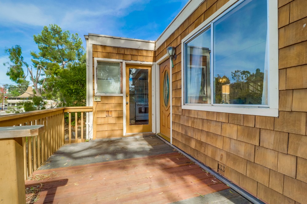 Virtual tour photo 9 of 42 for 4867 Academy St