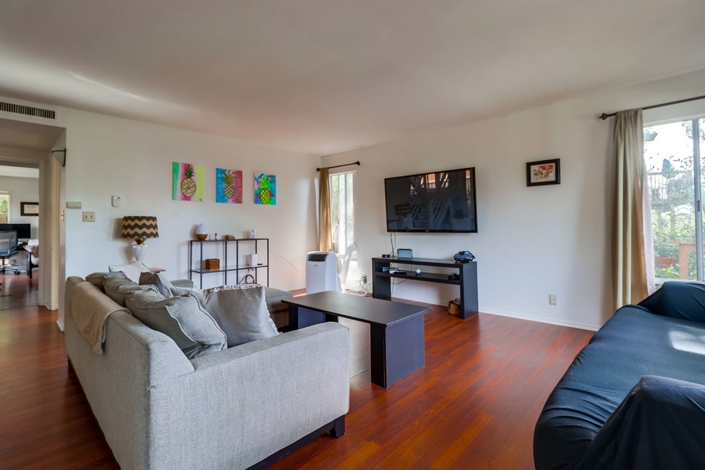 Virtual tour photo 11 of 42 for 4867 Academy St