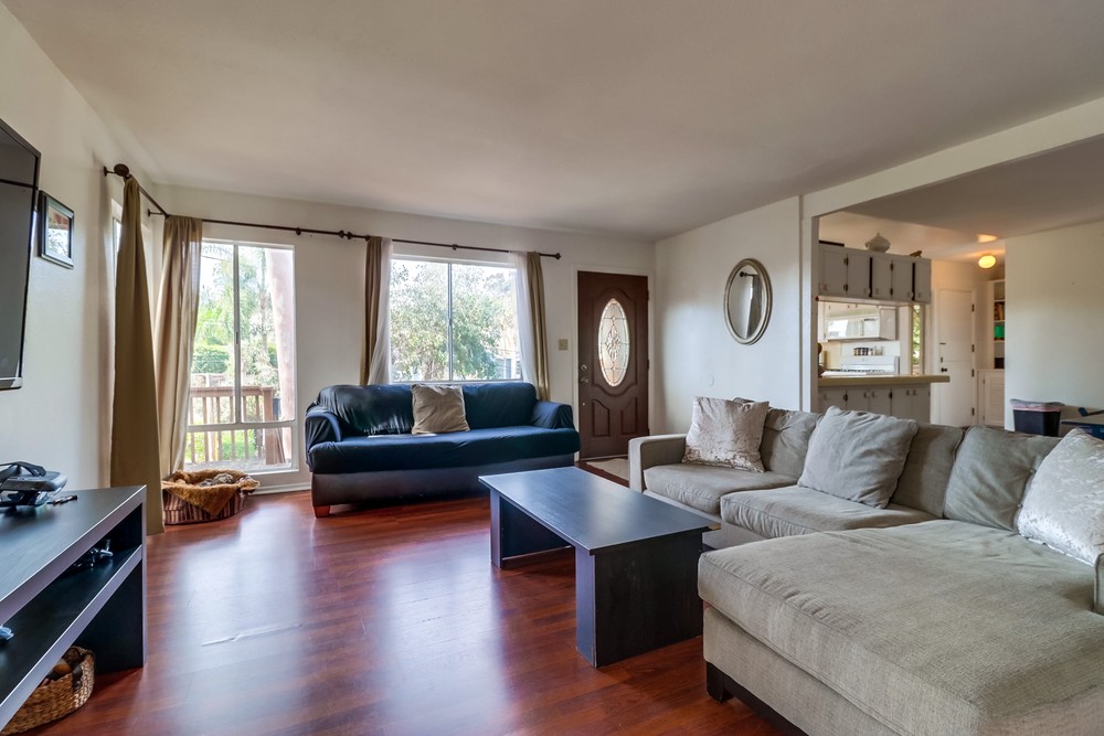 Virtual tour photo 13 of 42 for 4867 Academy St
