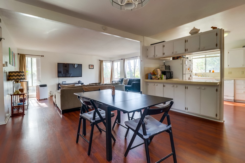 Virtual tour photo 16 of 42 for 4867 Academy St