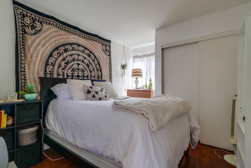 Virtual tour photo 26 of 42 for 4867 Academy St