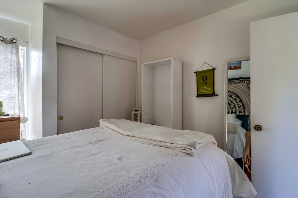 Virtual tour photo 27 of 42 for 4867 Academy St