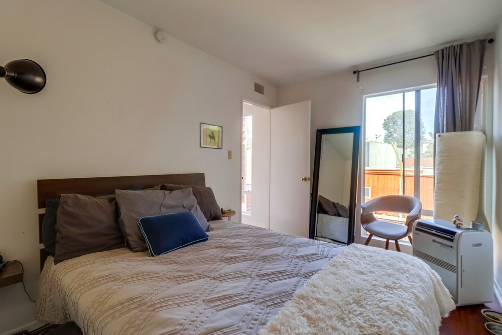 Virtual tour photo 29 of 42 for 4867 Academy St