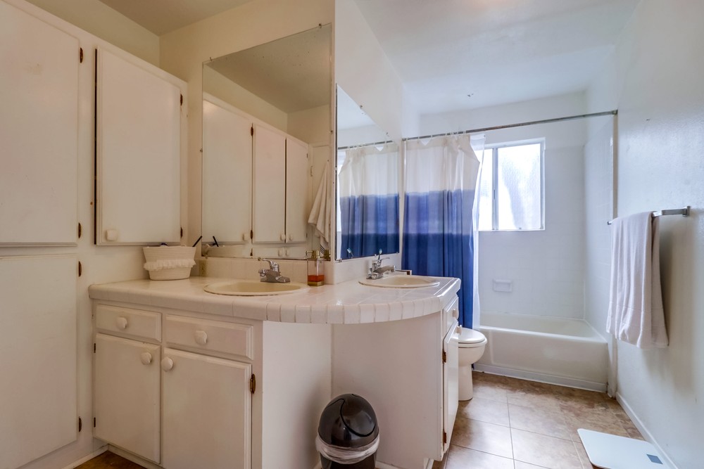 Virtual tour photo 37 of 42 for 4867 Academy St