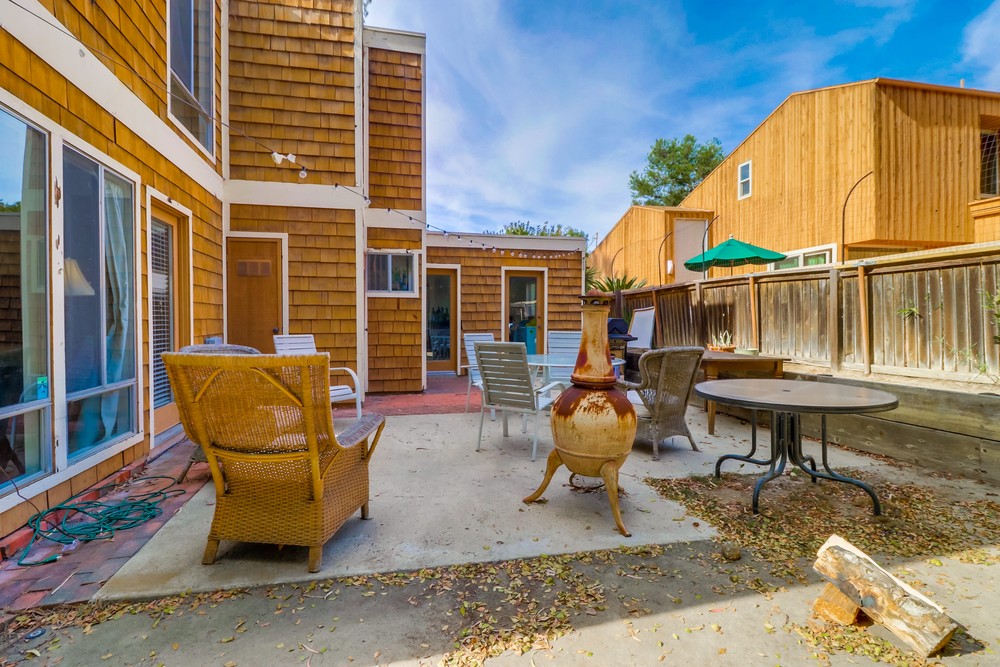 Virtual tour photo 40 of 42 for 4867 Academy St