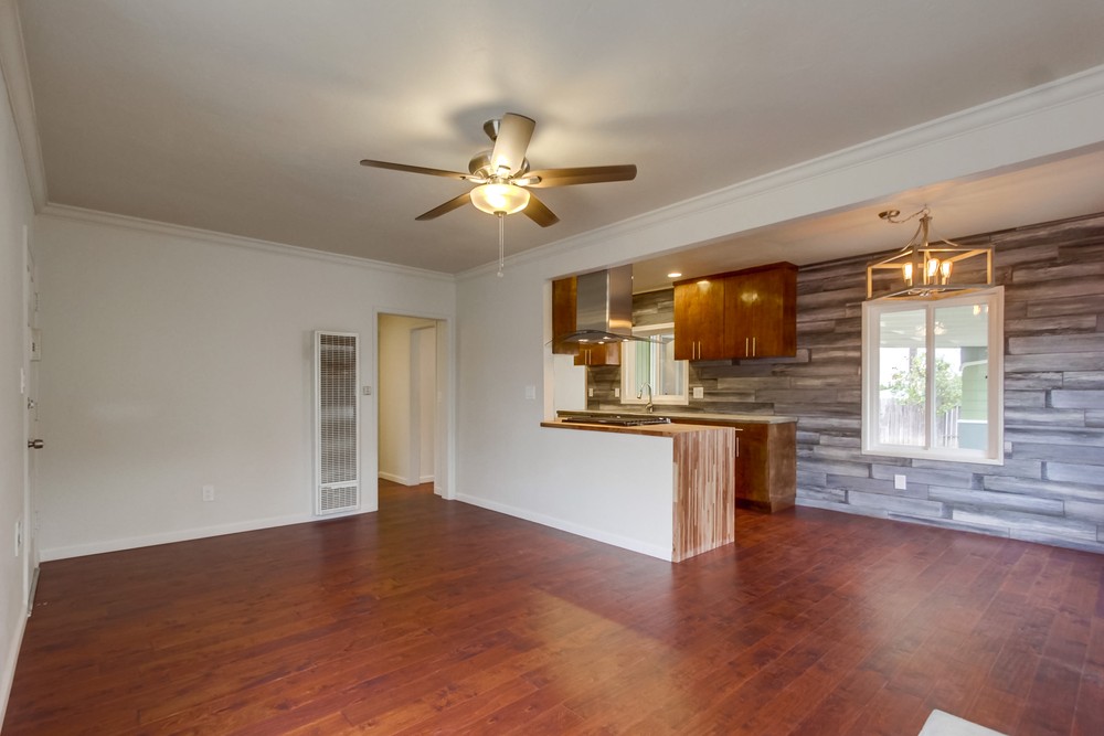 Virtual tour photo 11 of 39 for 4867 Lyon St