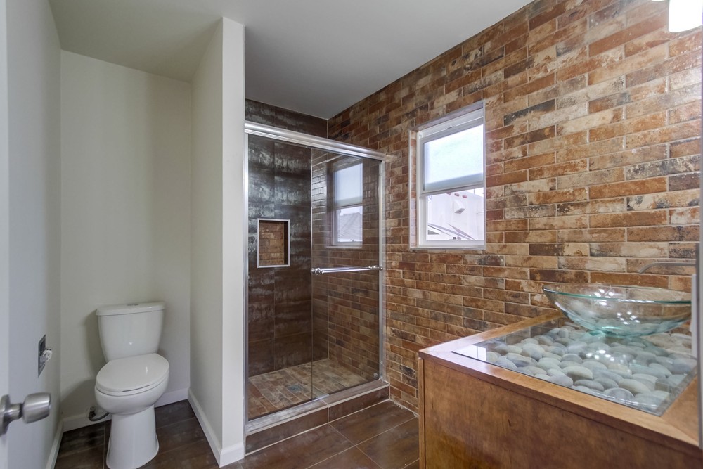Virtual tour photo 25 of 39 for 4867 Lyon St