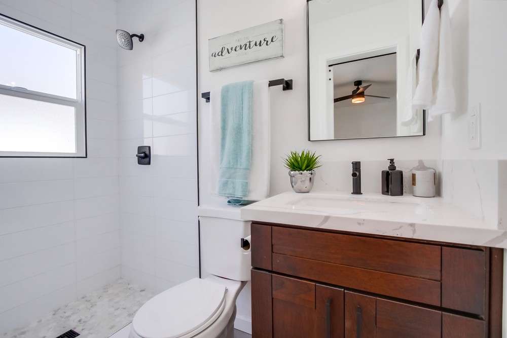 Virtual tour photo 25 of 45 for 4868 Monroe Ave