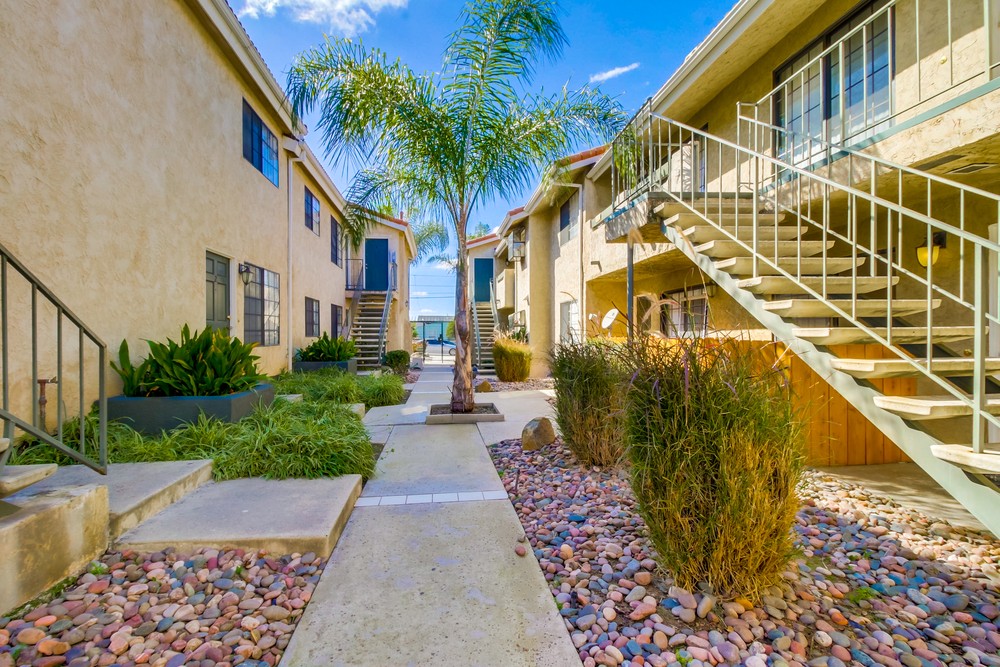 Virtual tour photo 9 of 36 for 4869 70th St #3