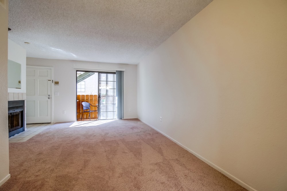 Virtual tour photo 11 of 36 for 4869 70th St #3