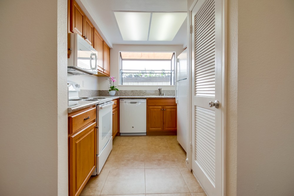 Virtual tour photo 17 of 36 for 4869 70th St #3