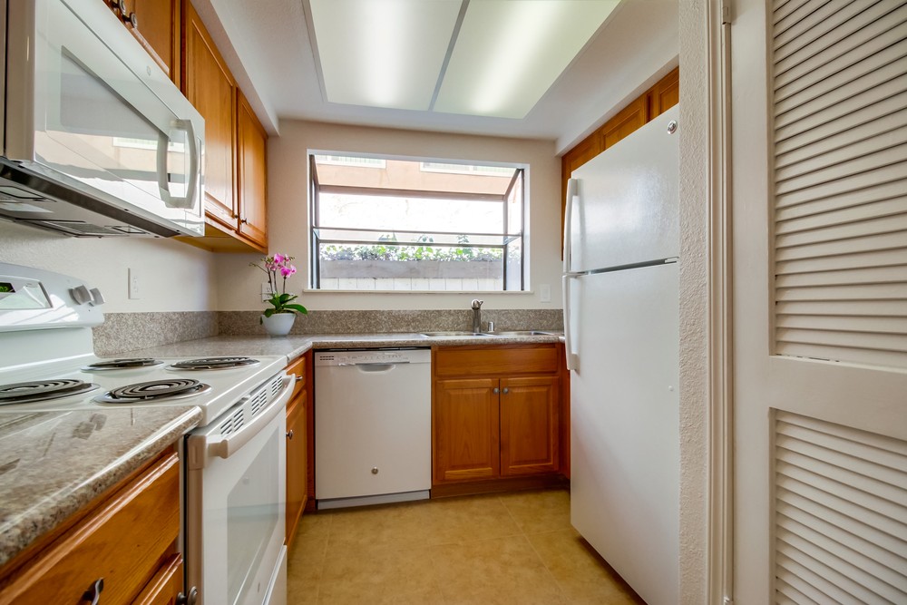 Virtual tour photo 19 of 36 for 4869 70th St #3