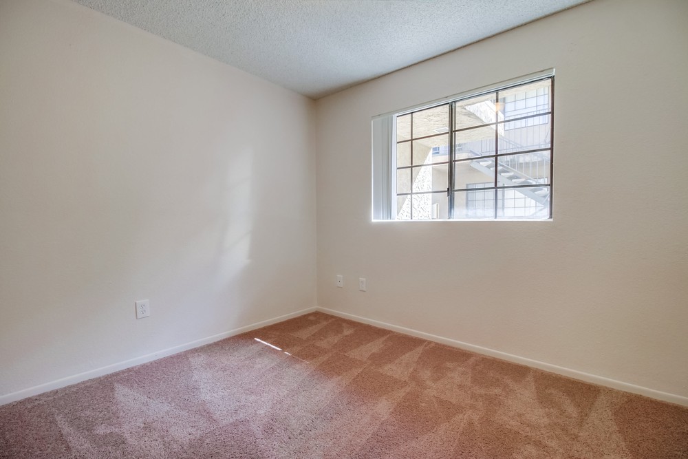 Virtual tour photo 25 of 36 for 4869 70th St #3