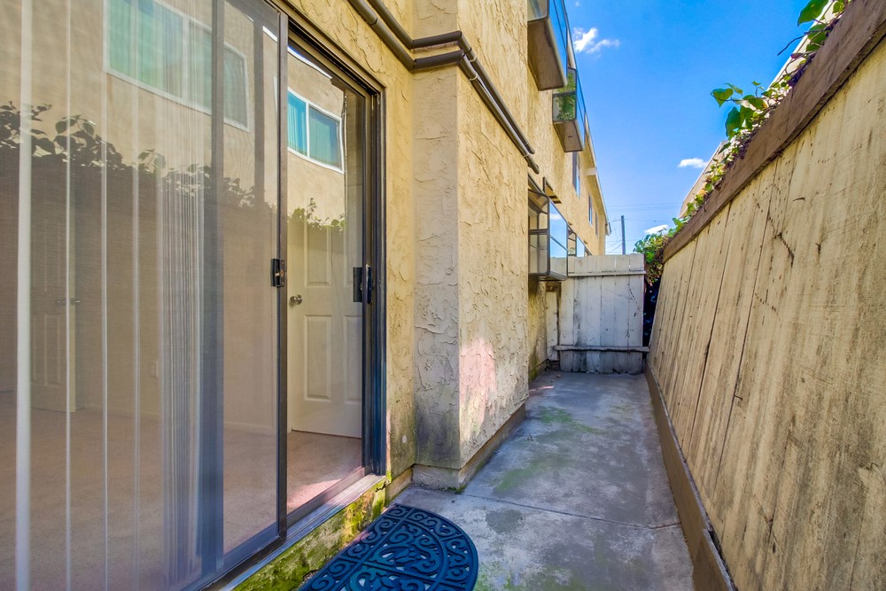 Virtual tour photo 33 of 36 for 4869 70th St #3